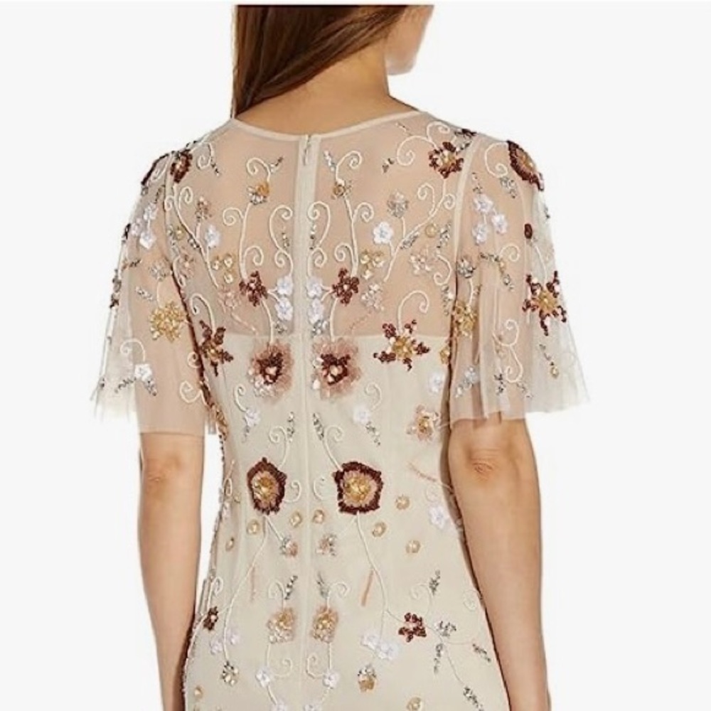 Adrianna Papell Beaded Illusion Flutter Sleeve Sheath Dress in Alabaster Size 4 - Picture 4 of 6